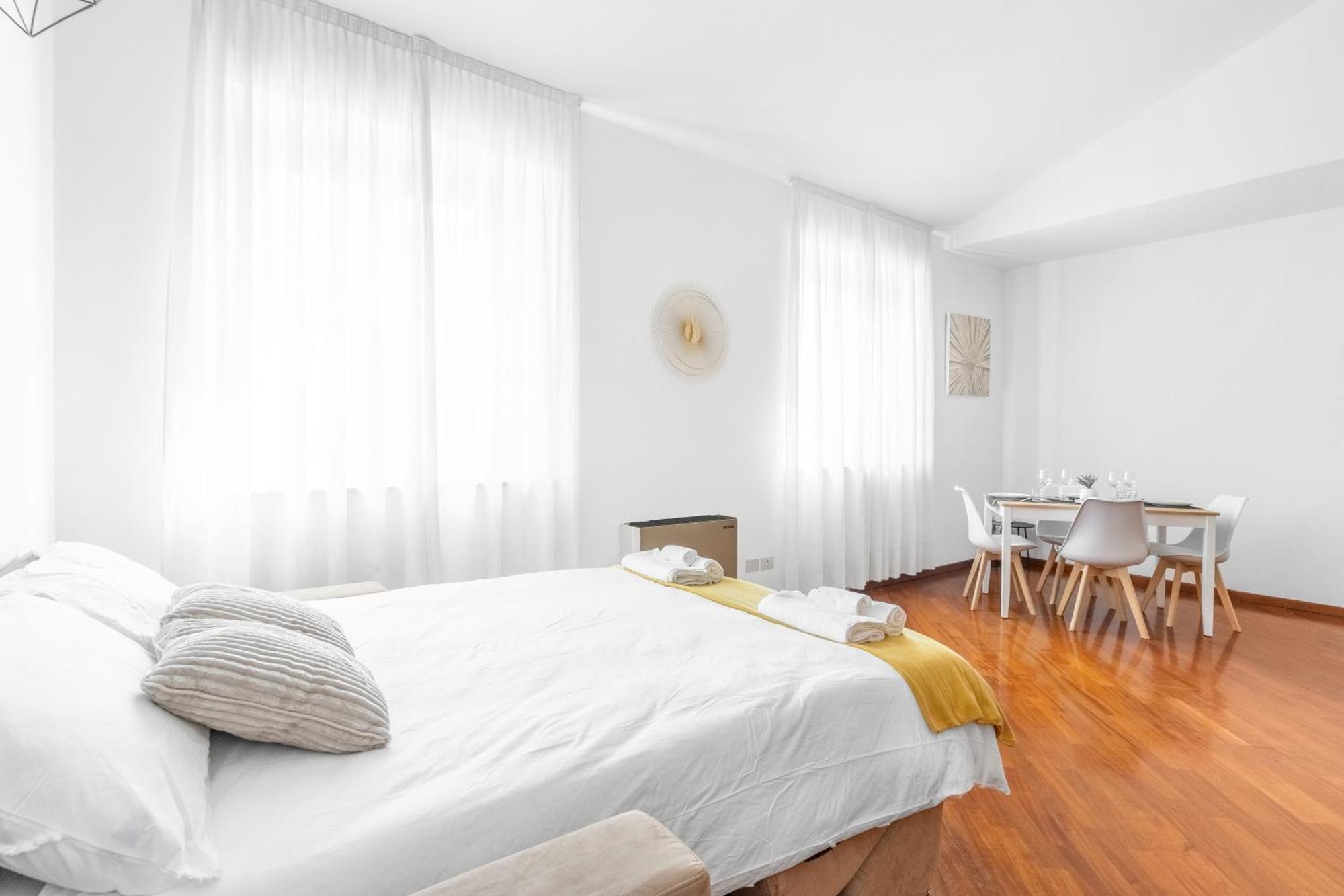 Central Luxurious Apartment Duomo A/C-Wi-Fi Free มิลาน ภายนอก รูปภาพ